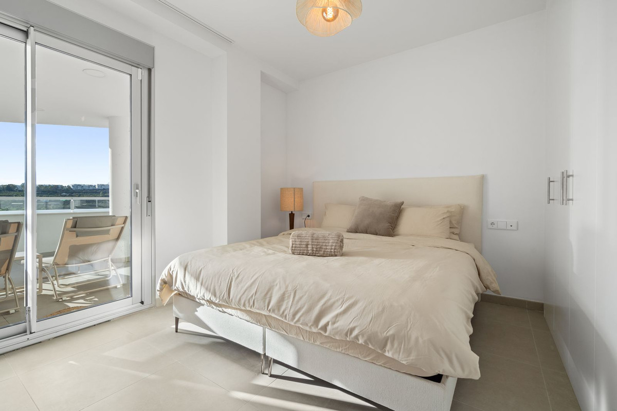 2 Bedroom Apartment for Sale in Estepona — 9