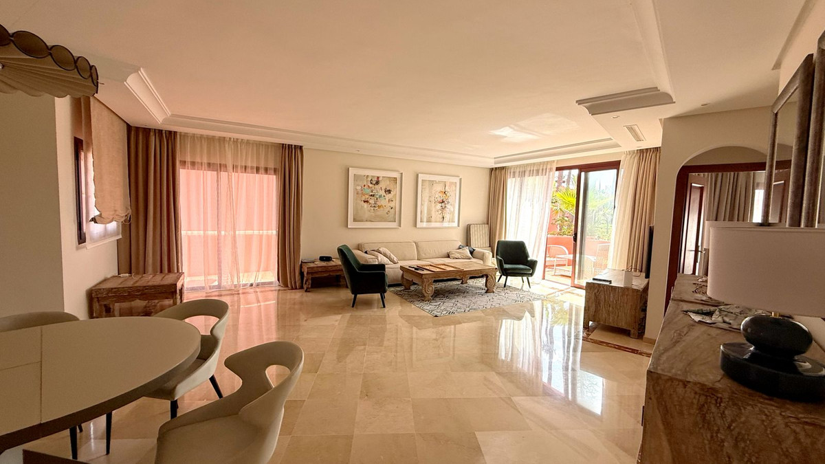 3 Bedroom Apartment for Sale in New Golden Mile — 9