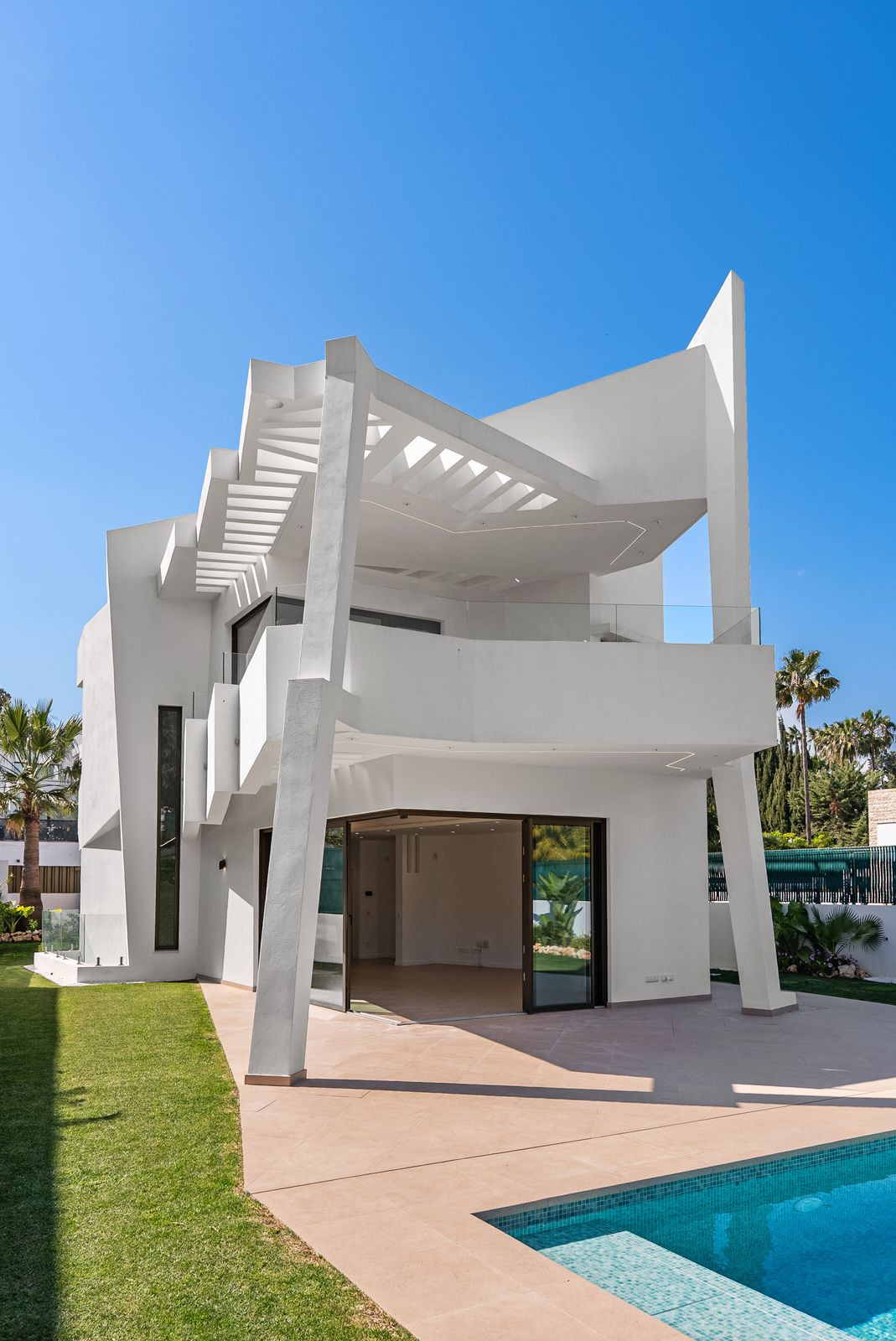 4 Bedroom Villa for Sale in Atalaya — 3