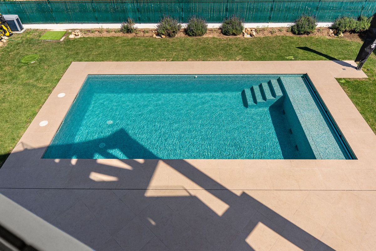 4 Bedroom Villa for Sale in Atalaya — 9