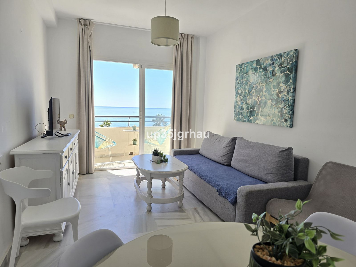 2 Bedroom Apartment for Sale in Estepona — 3