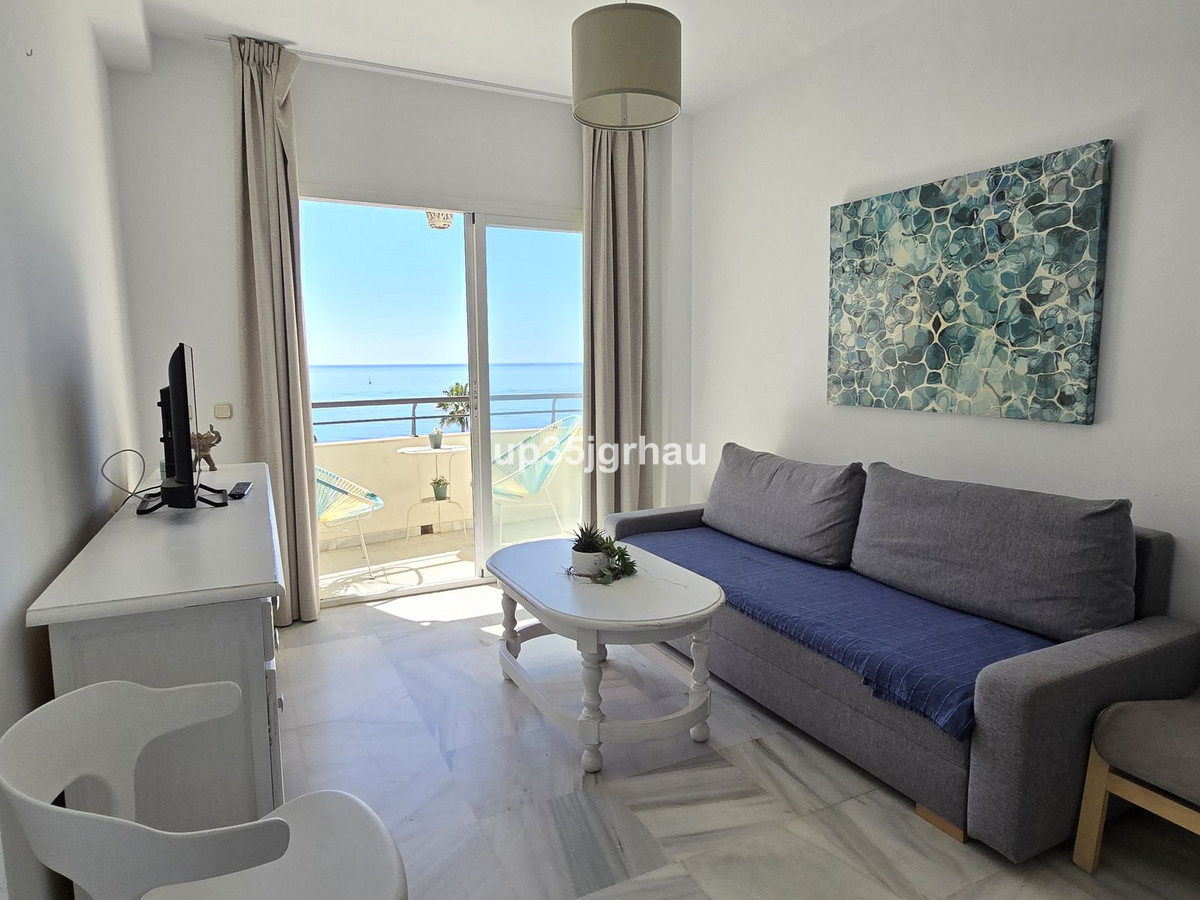 2 Bedroom Apartment for Sale in Estepona — 7