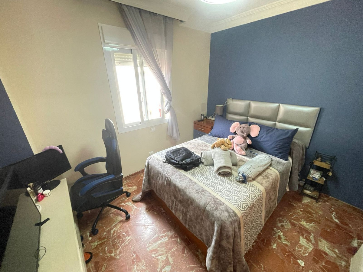 3 Bedroom Apartment for Sale in Estepona — 5