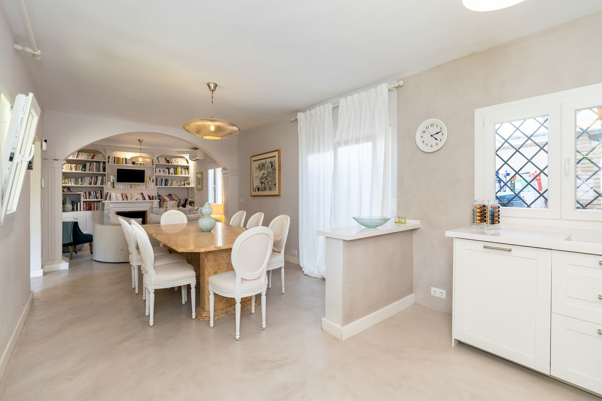 5 Bedroom Villa for Sale in San Pedro de Alcántara — 4