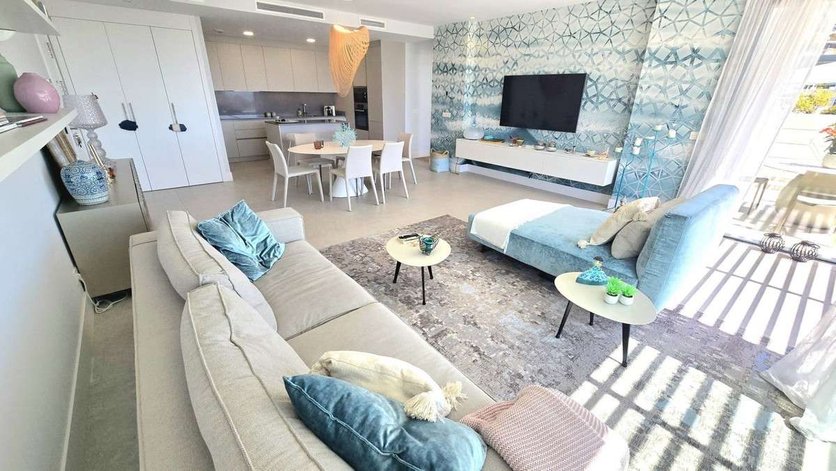 2 Bedroom Apartment for Sale in Benahavís — 3