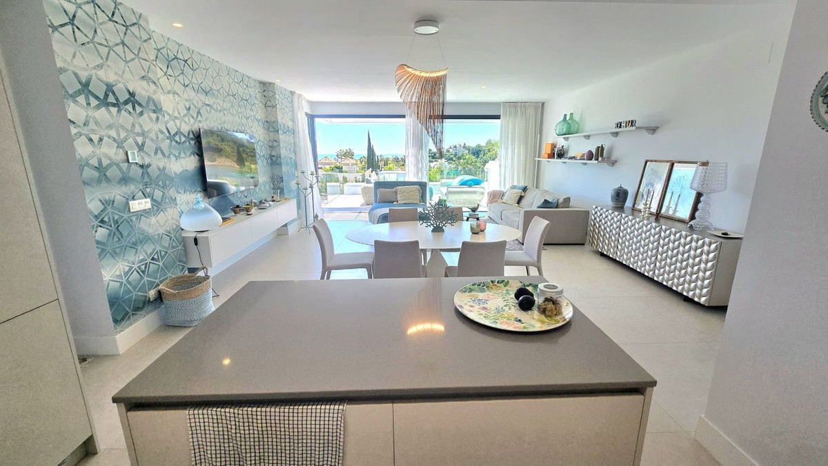 2 Bedroom Apartment for Sale in Benahavís — 9