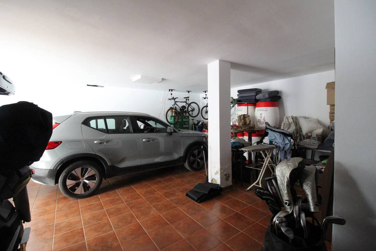 3 Bedroom Villa for Sale in Guadalmina Alta — view 14