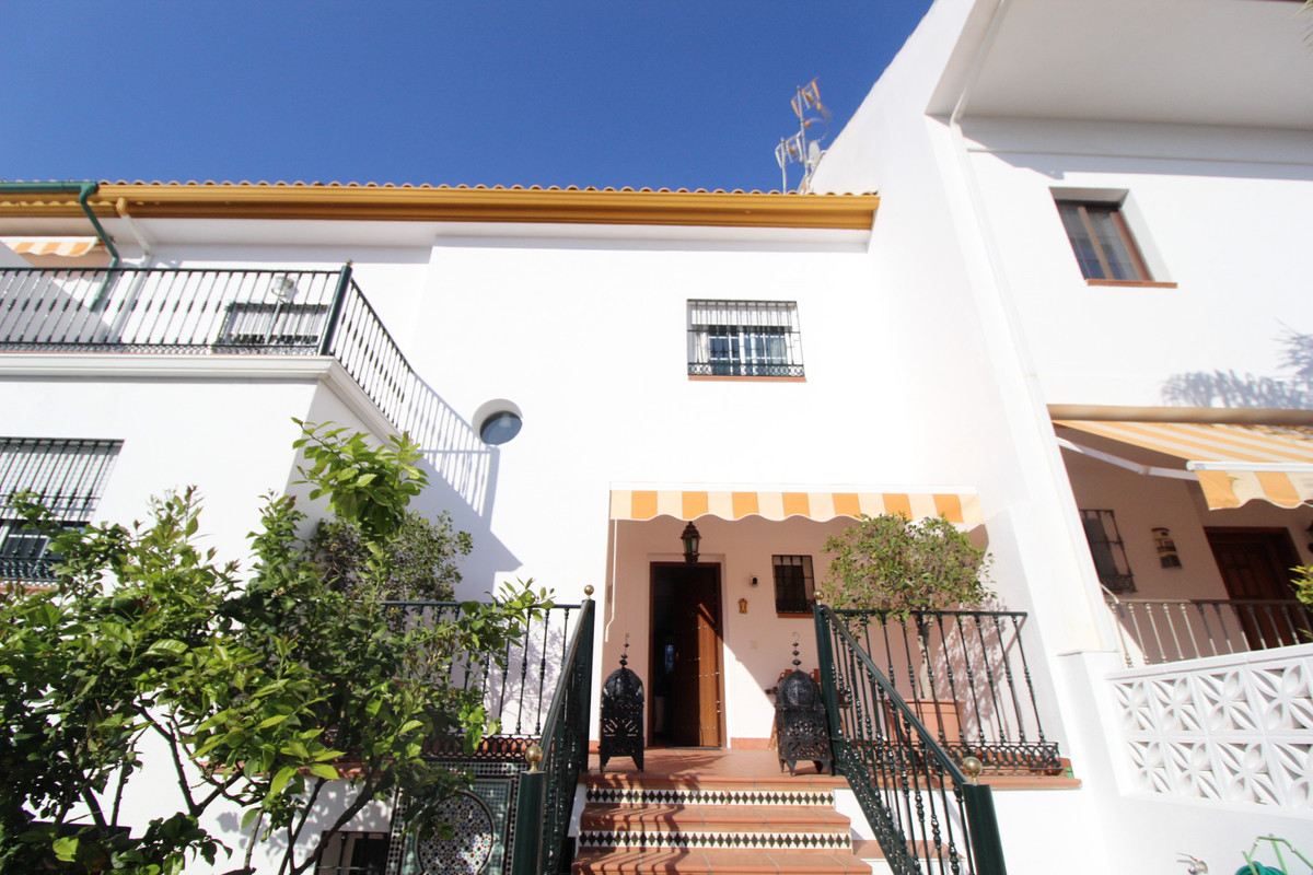 3 Bedroom Villa for Sale in Guadalmina Alta — 5