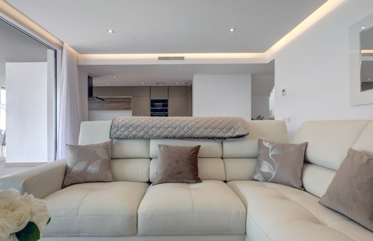 3 Bedroom Apartment for Sale in Nueva Andalucía — 9