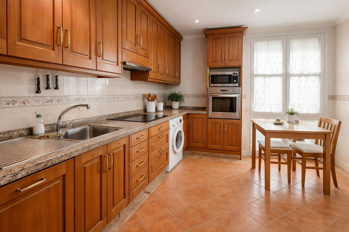 3 Bedroom Apartment for Sale in Marbella — 6