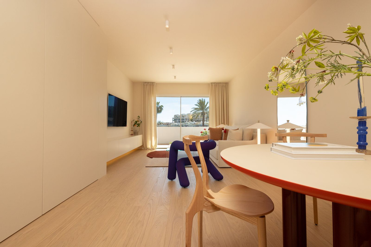2 Bedroom Apartment for Sale in Nueva Andalucía — 6
