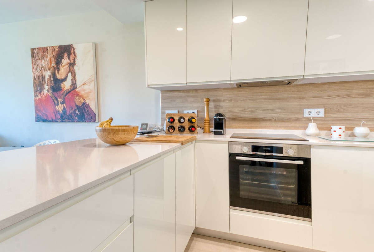 2 Bedroom Apartment for Sale in Estepona — 6