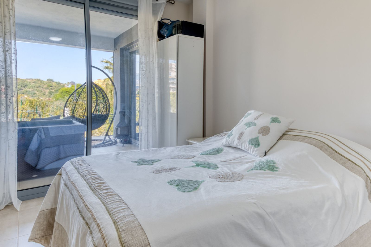 2 Bedroom Apartment for Sale in Estepona — 9