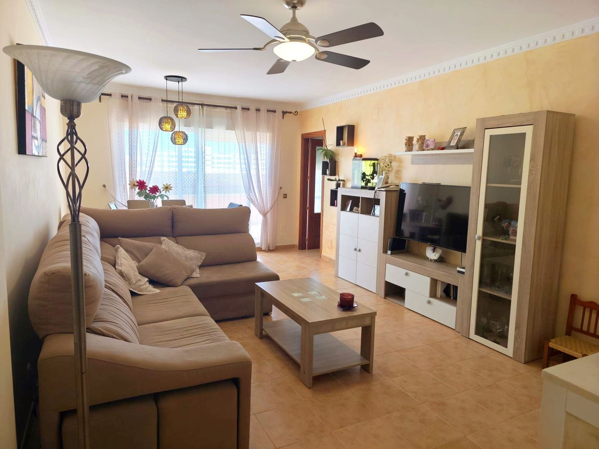 4 Bedroom Apartment for Sale in Estepona — 5