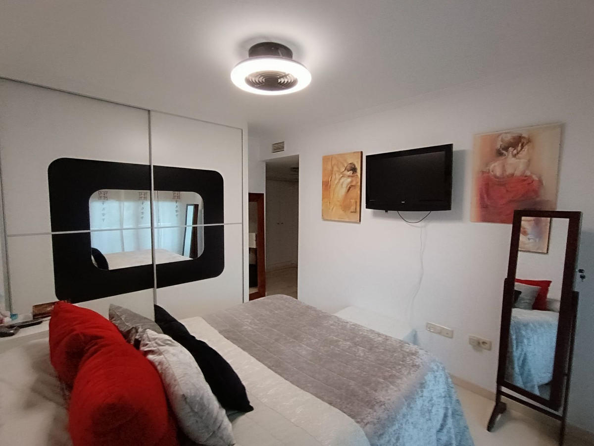 3 Bedroom Apartment for Sale in Estepona — 6