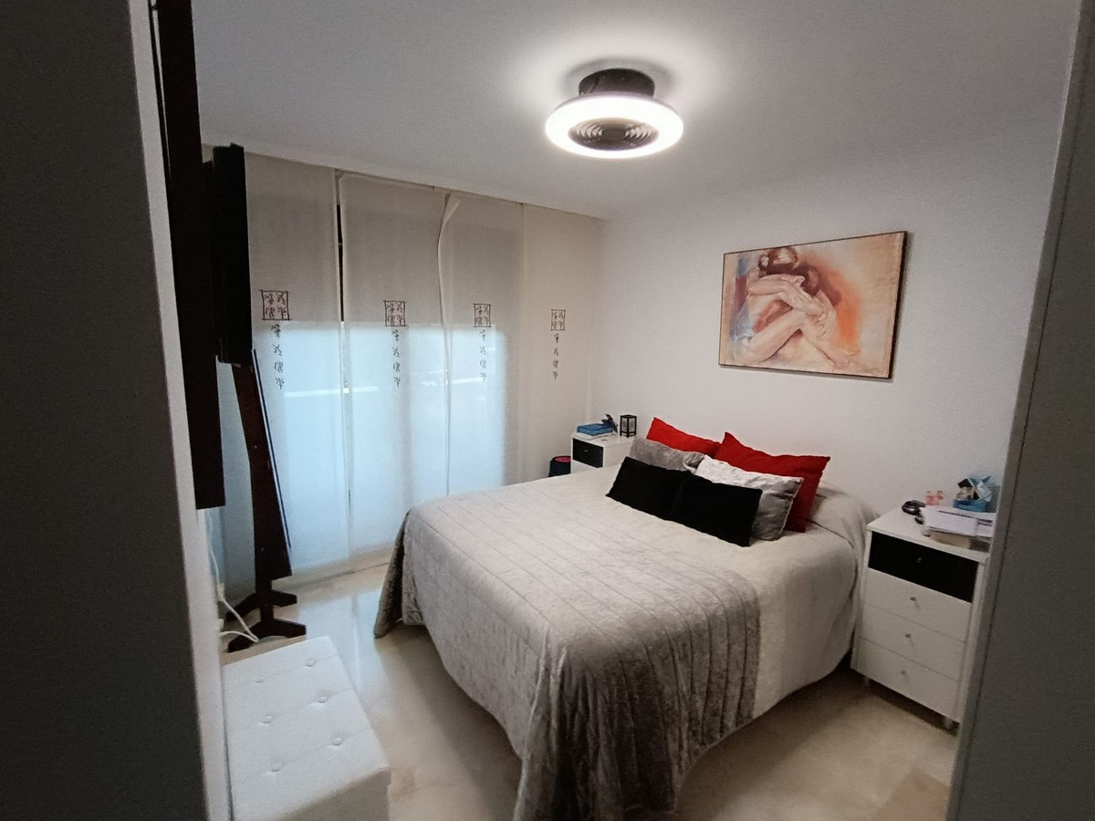 3 Bedroom Apartment for Sale in Estepona — 7
