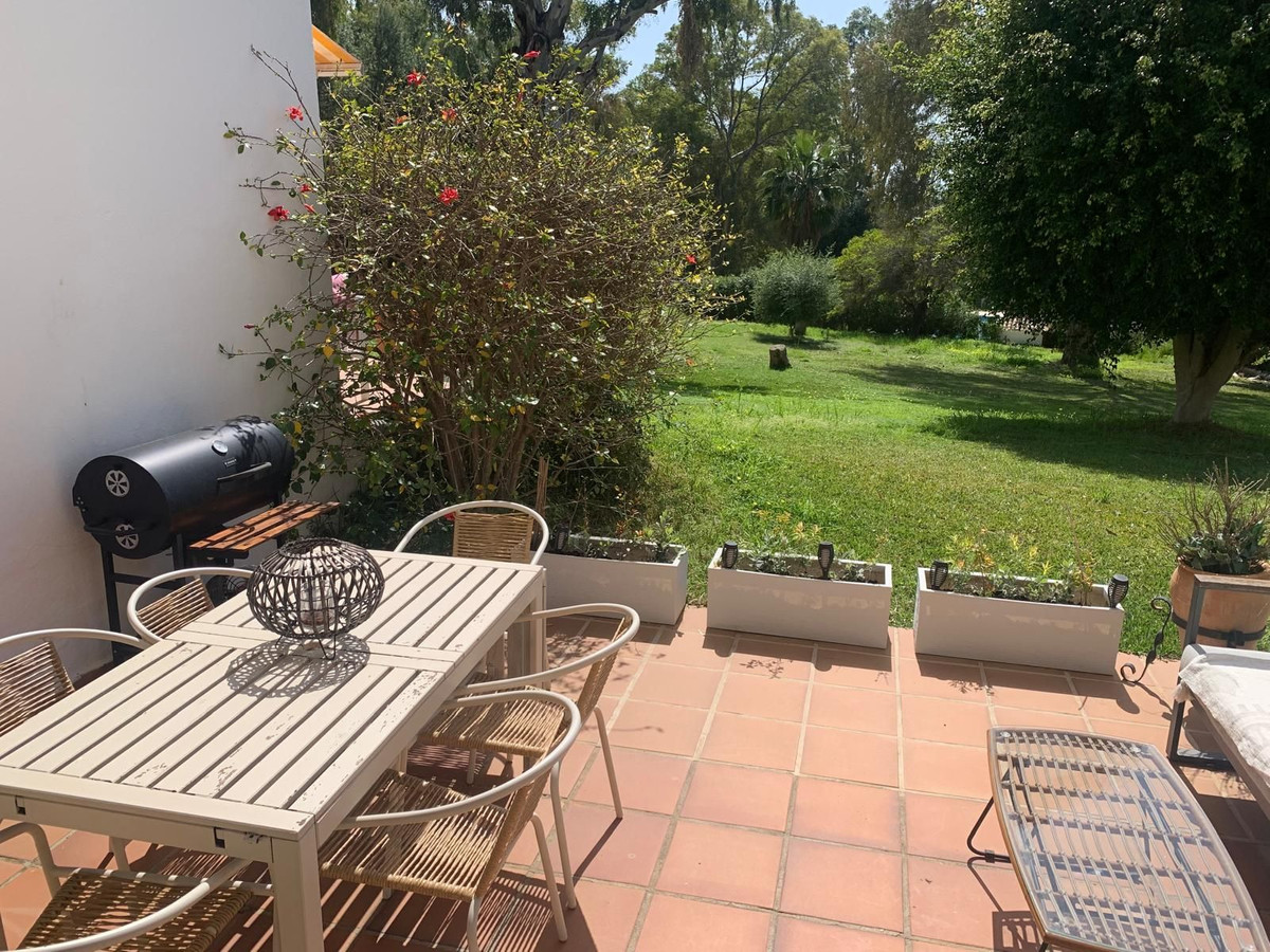 2 Bedroom Villa for Sale in Estepona — 4