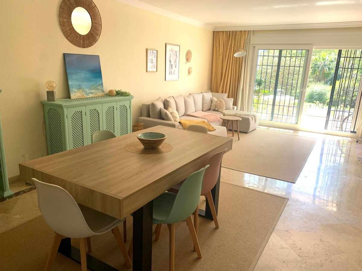 2 Bedroom Villa for Sale in Estepona — 6