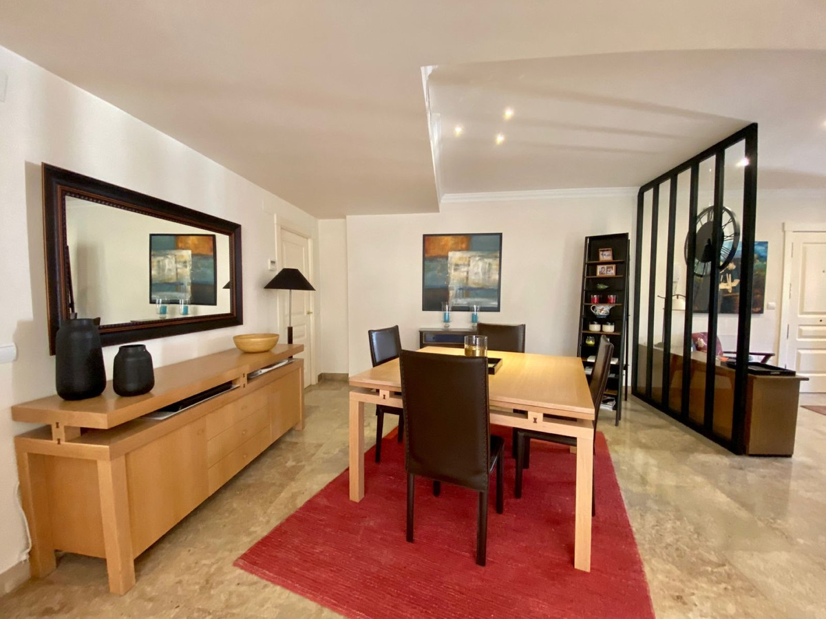 3 Bedroom Apartment for Sale in The Golden Mile — view 11
