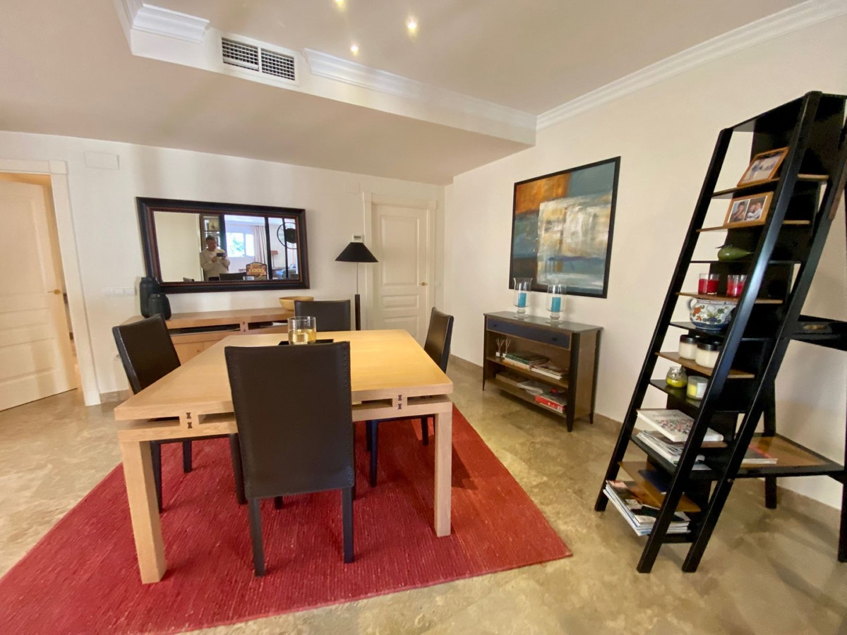 3 Bedroom Apartment for Sale in The Golden Mile — view 10