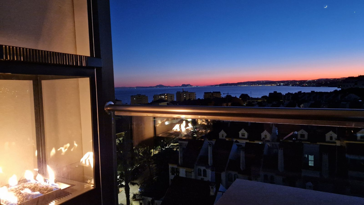 3 Bedroom Apartment for Sale in Estepona — 4