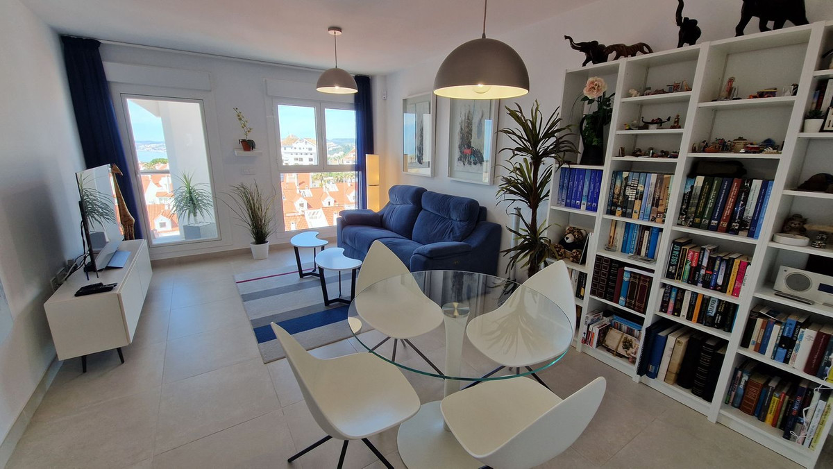 3 Bedroom Apartment for Sale in Estepona — 5