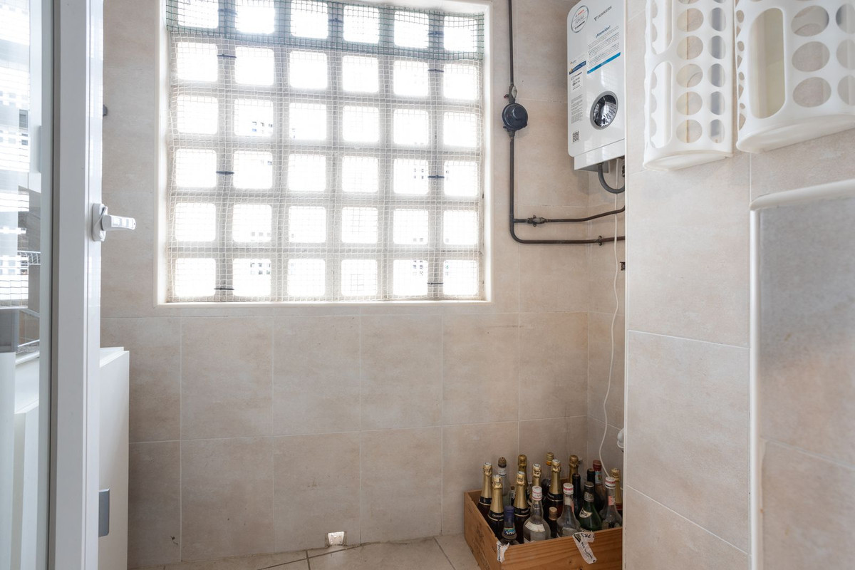3 Bedroom Apartment for Sale in La Campana — view 11