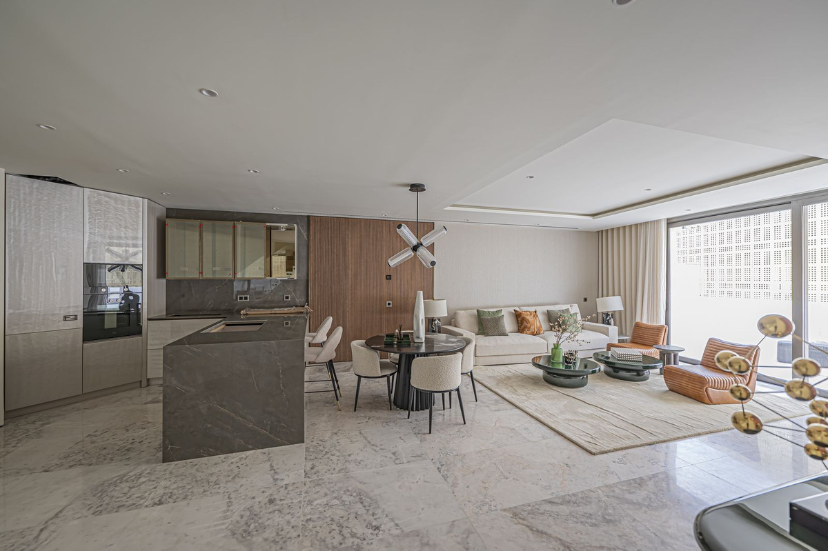 1 Bedroom Apartment for Sale in The Golden Mile — view 10