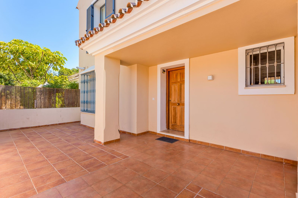 3 Bedroom Villa for Sale in Atalaya — 3