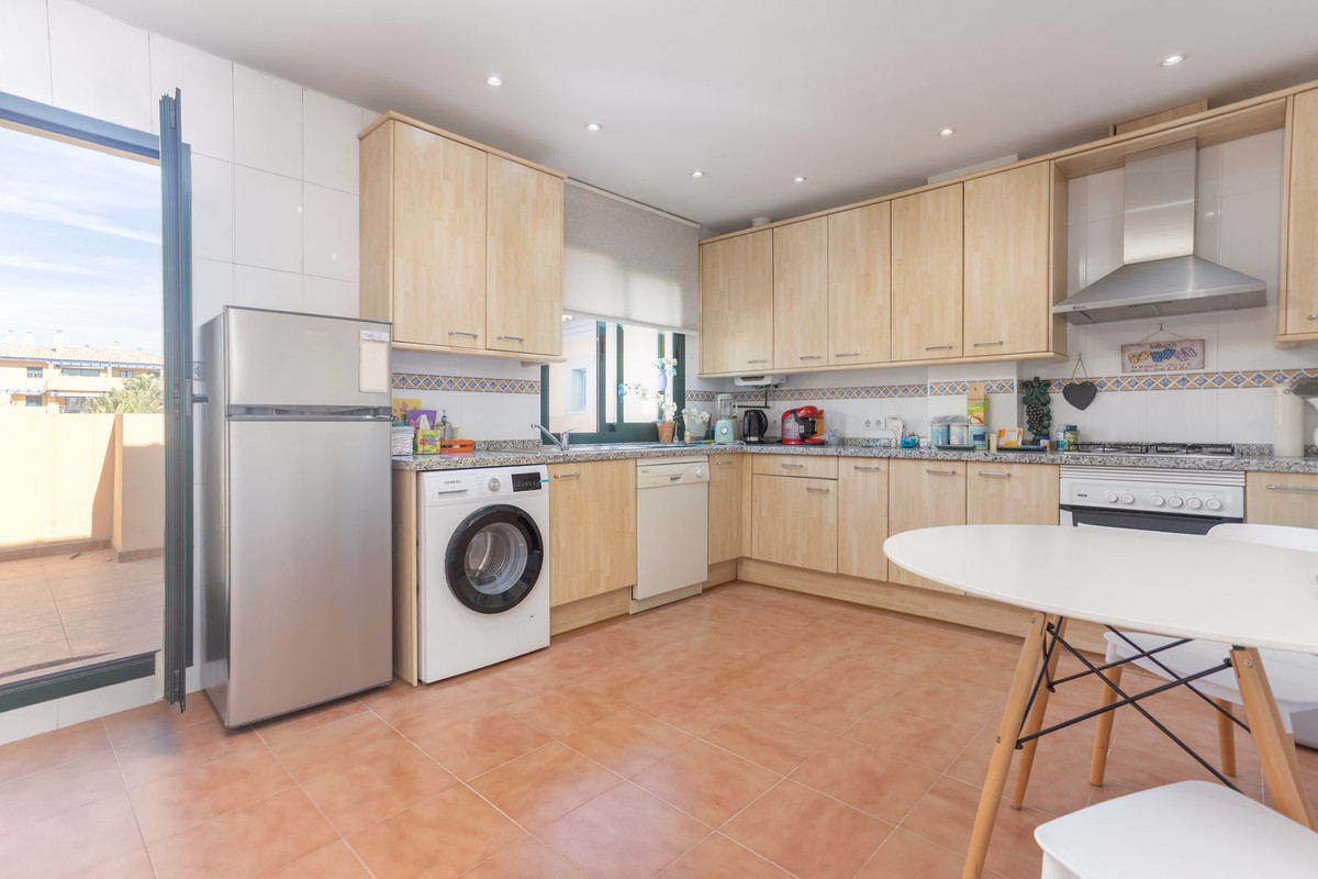 3 Bedroom Apartment for Sale in San Pedro de Alcántara — 7