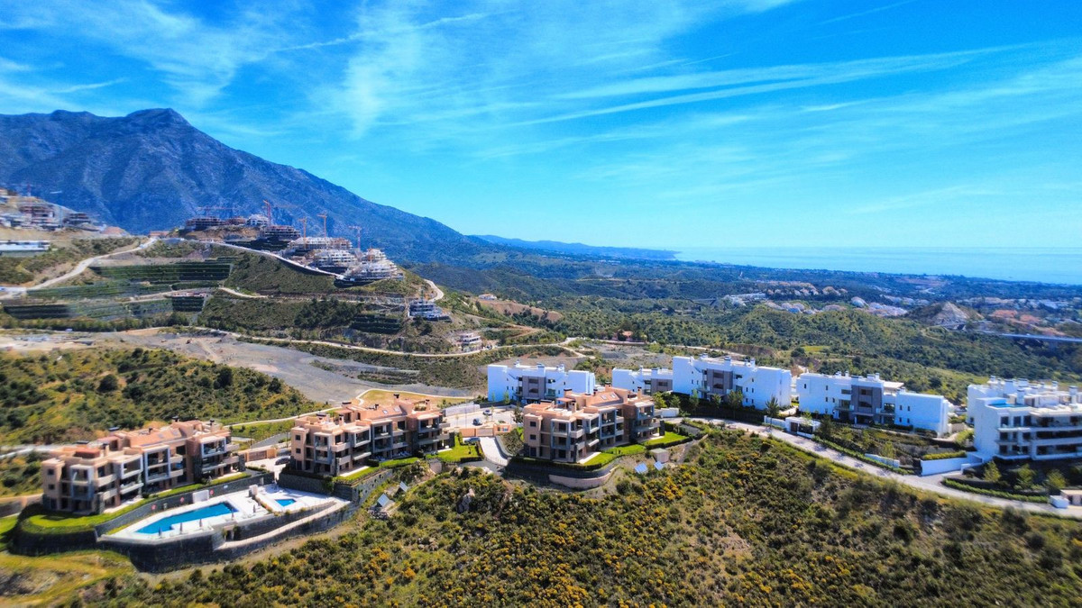 2 Bedroom Apartment for Sale in Benahavís