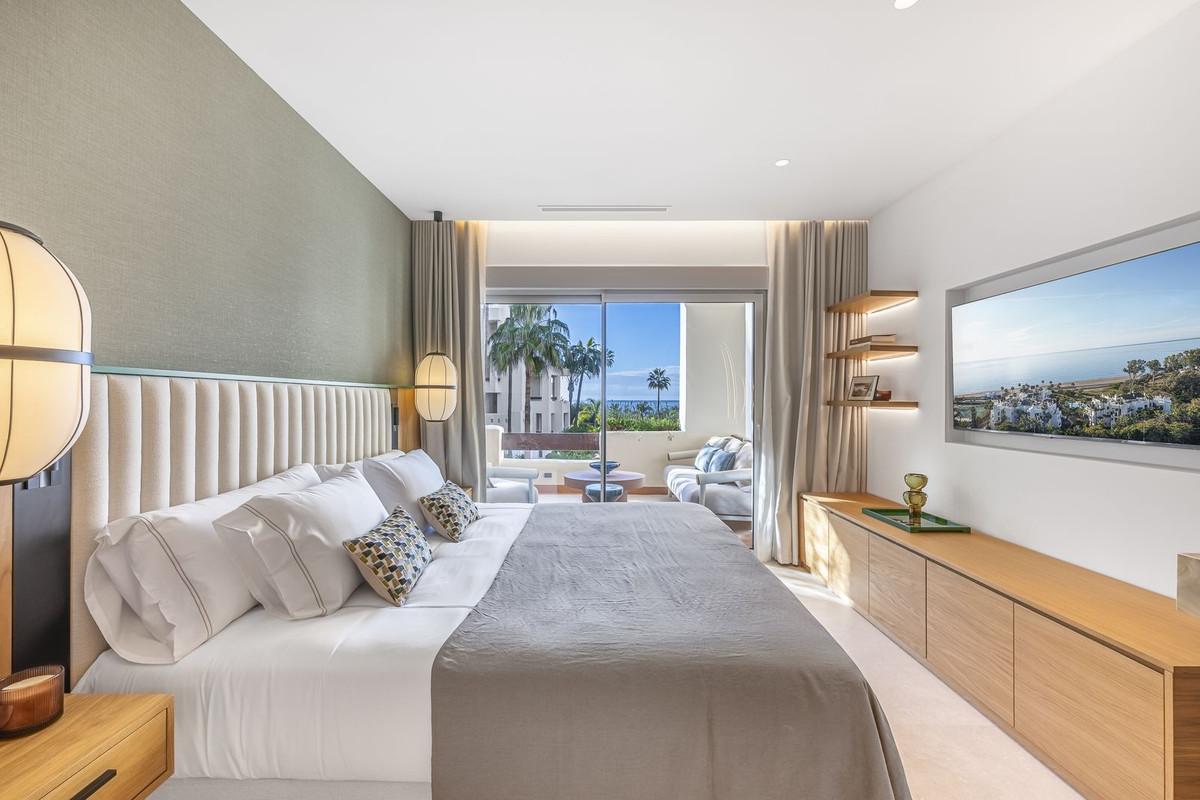 3 Bedroom Apartment for Sale in New Golden Mile — view 17