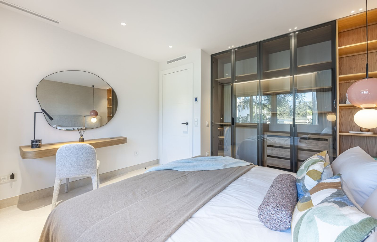 3 Bedroom Apartment for Sale in New Golden Mile — view 18