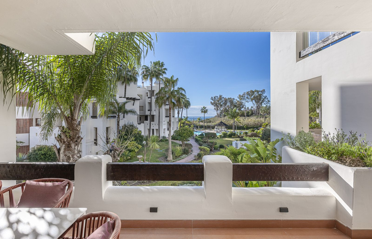 3 Bedroom Apartment for Sale in New Golden Mile — 9