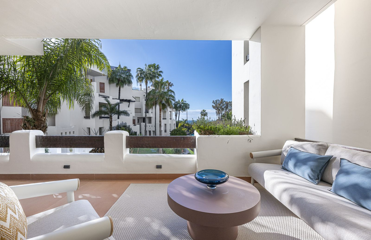 3 Bedroom Apartment for Sale in New Golden Mile — view 10