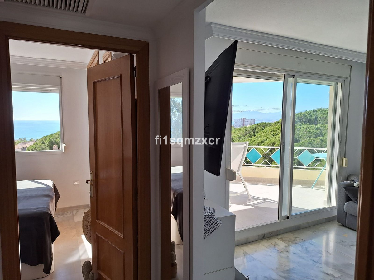 3 Bedroom Apartment for Sale in Marbella — 2