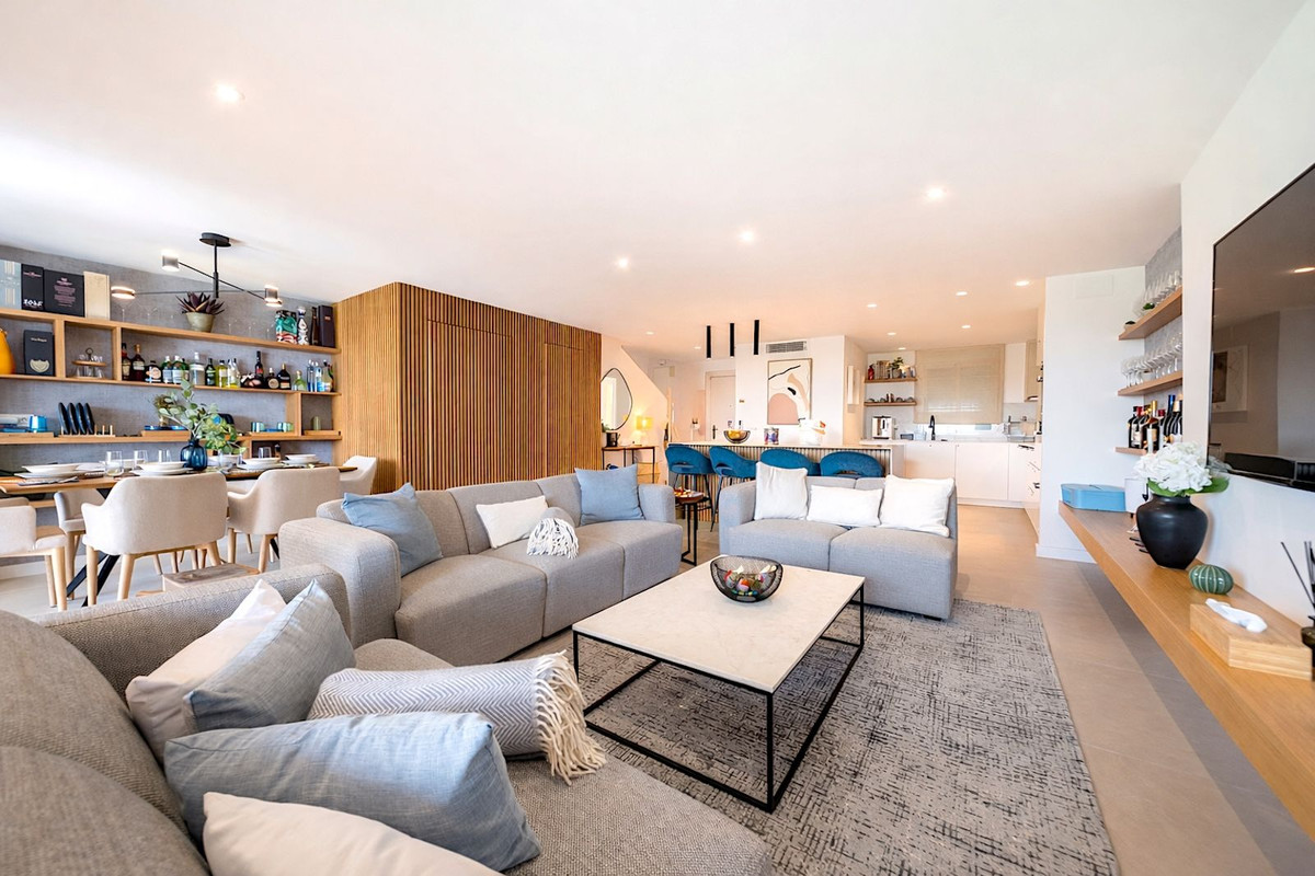 3 Bedroom Villa for Sale in Estepona — 6