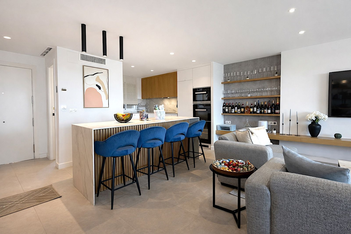 3 Bedroom Villa for Sale in Estepona — 9