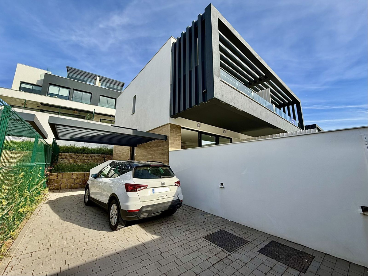 3 Bedroom Villa for Sale in Atalaya — 3