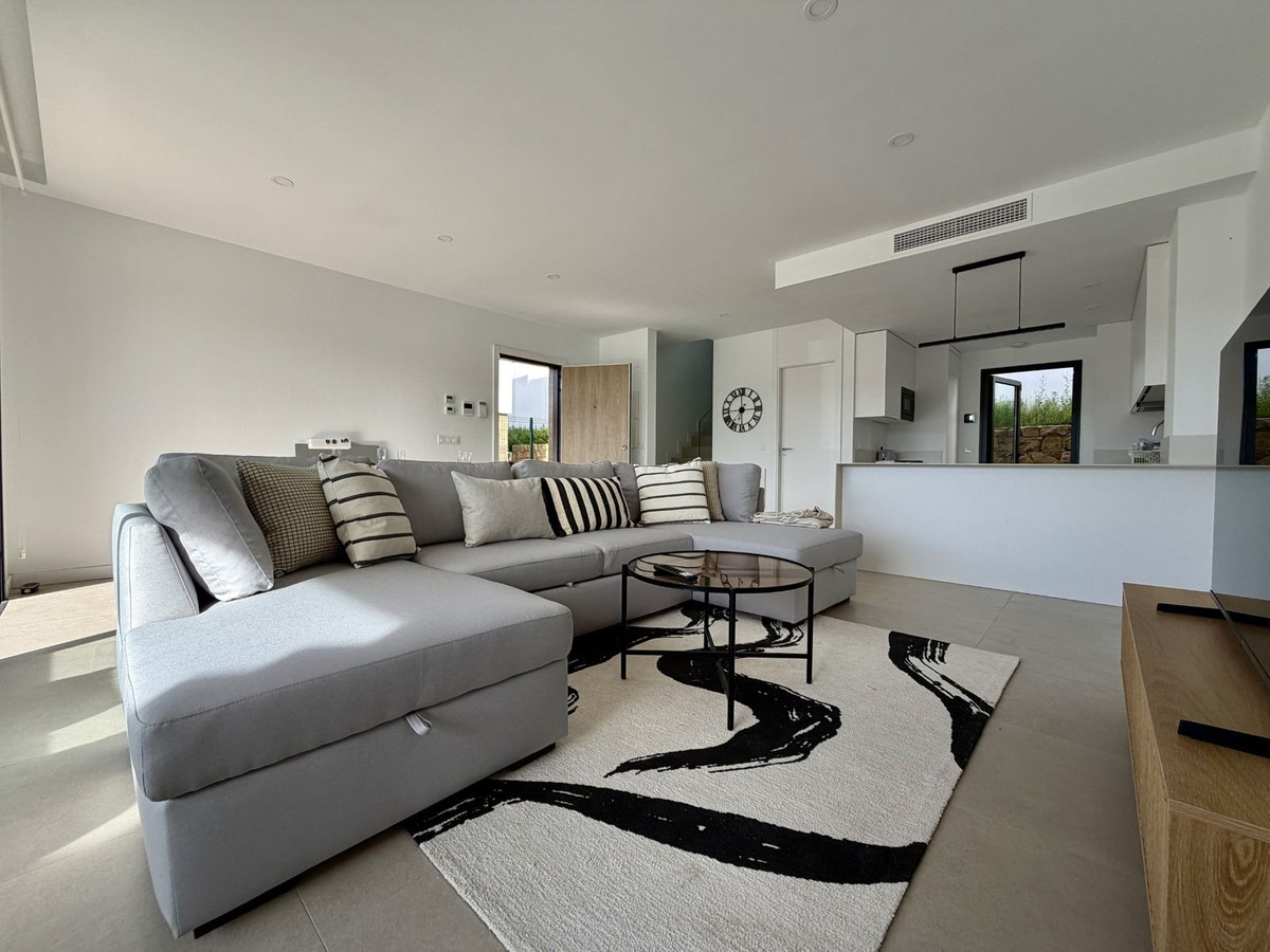 3 Bedroom Villa for Sale in Atalaya — 6