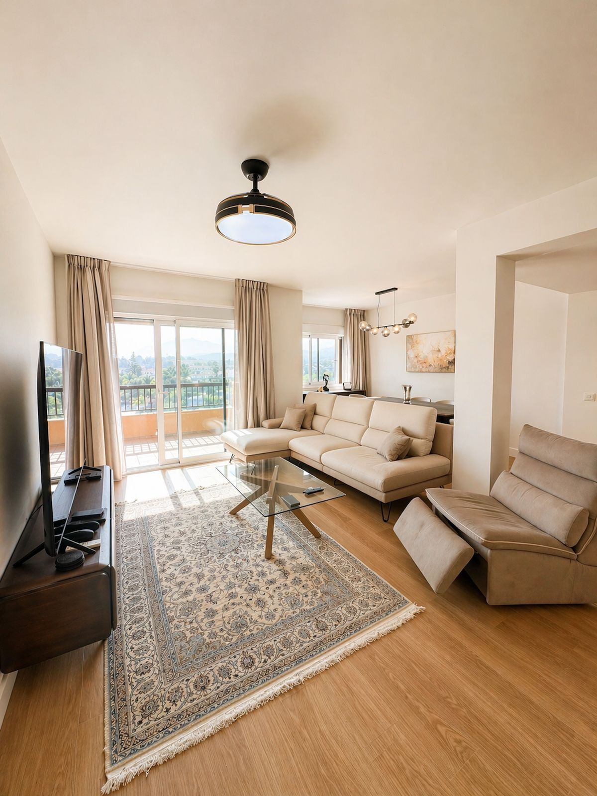 3 Bedroom Apartment for Sale in San Pedro de Alcántara — 2