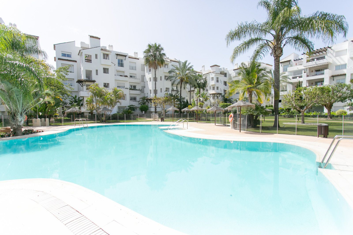3 Bedroom Apartment for Sale in Costalita