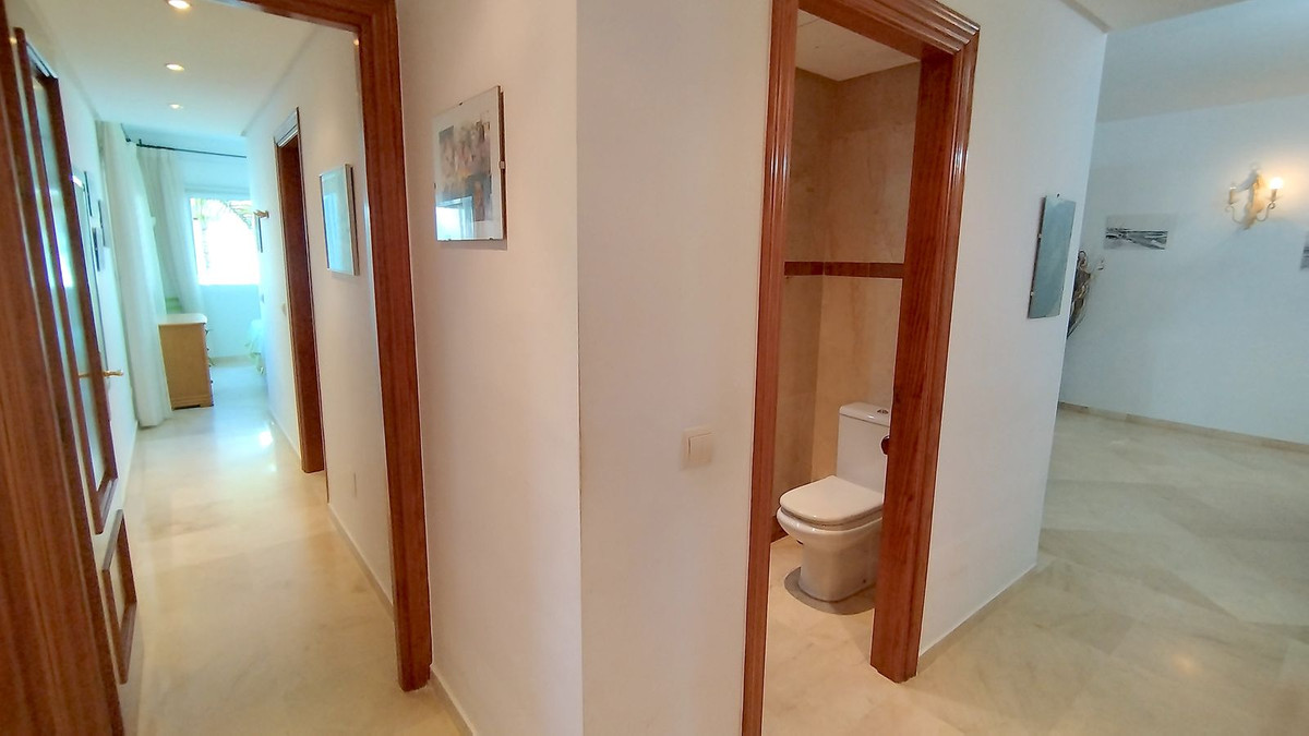 3 Bedroom Apartment for Sale in Costalita — view 10