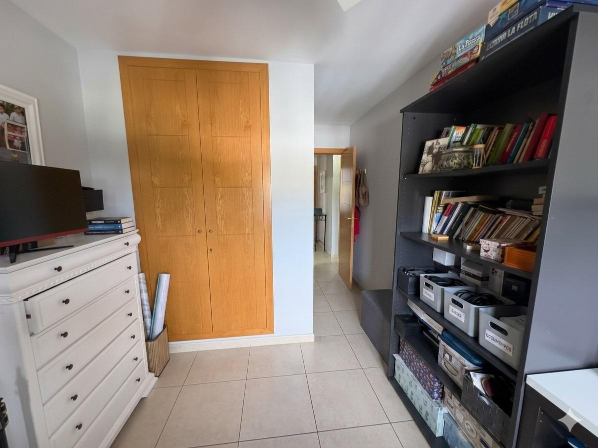 4 Bedroom Apartment for Sale in Marbella — view 14