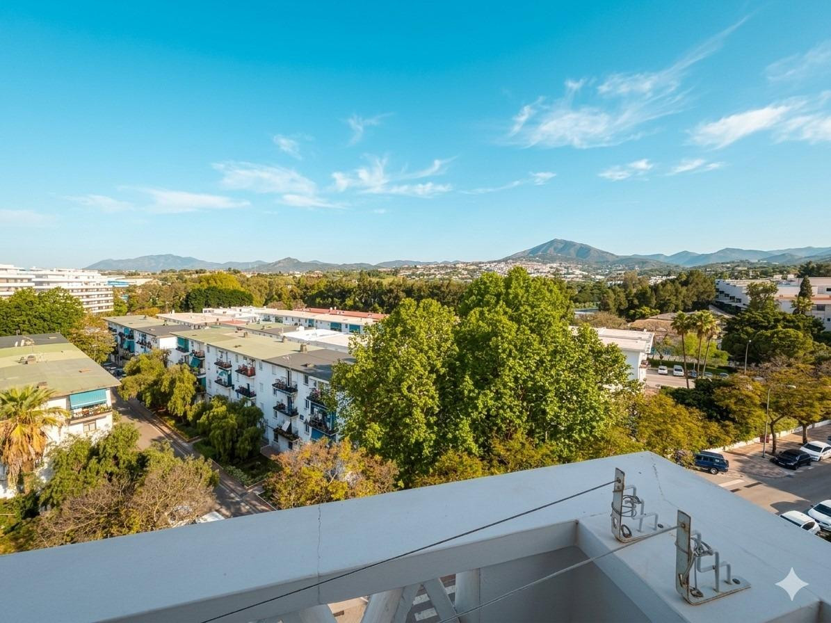 4 Bedroom Apartment for Sale in Marbella — view 8