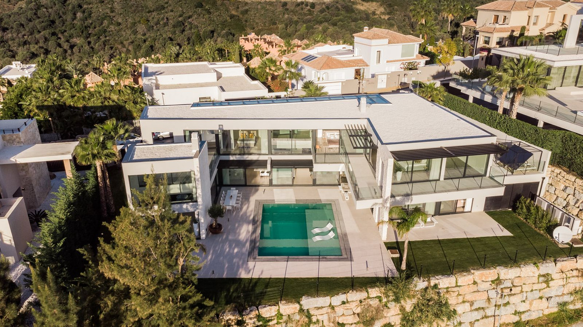 5 Bedroom Villa for Sale in Benahavís — 2