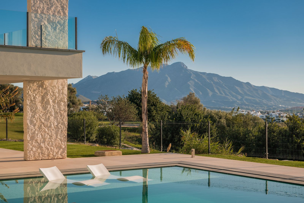 5 Bedroom Villa for Sale in Benahavís — 4