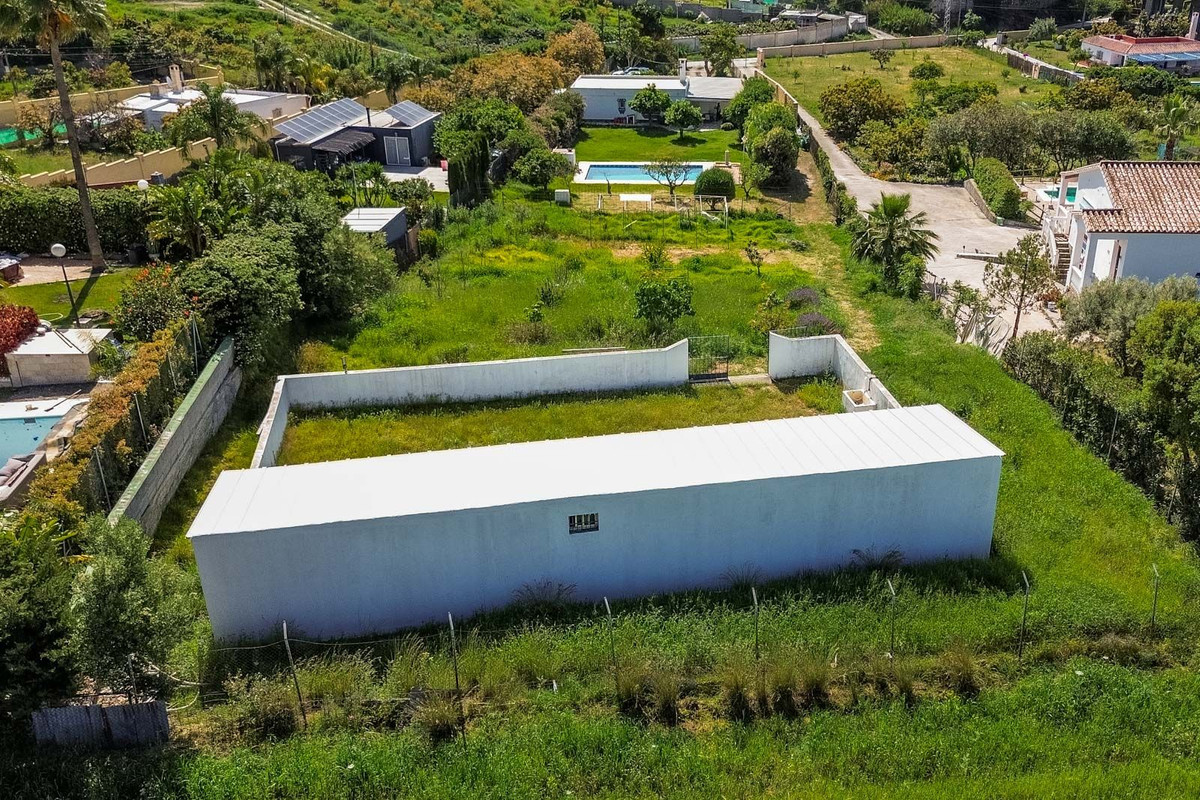 2 Bedroom Villa for Sale in Estepona — 4