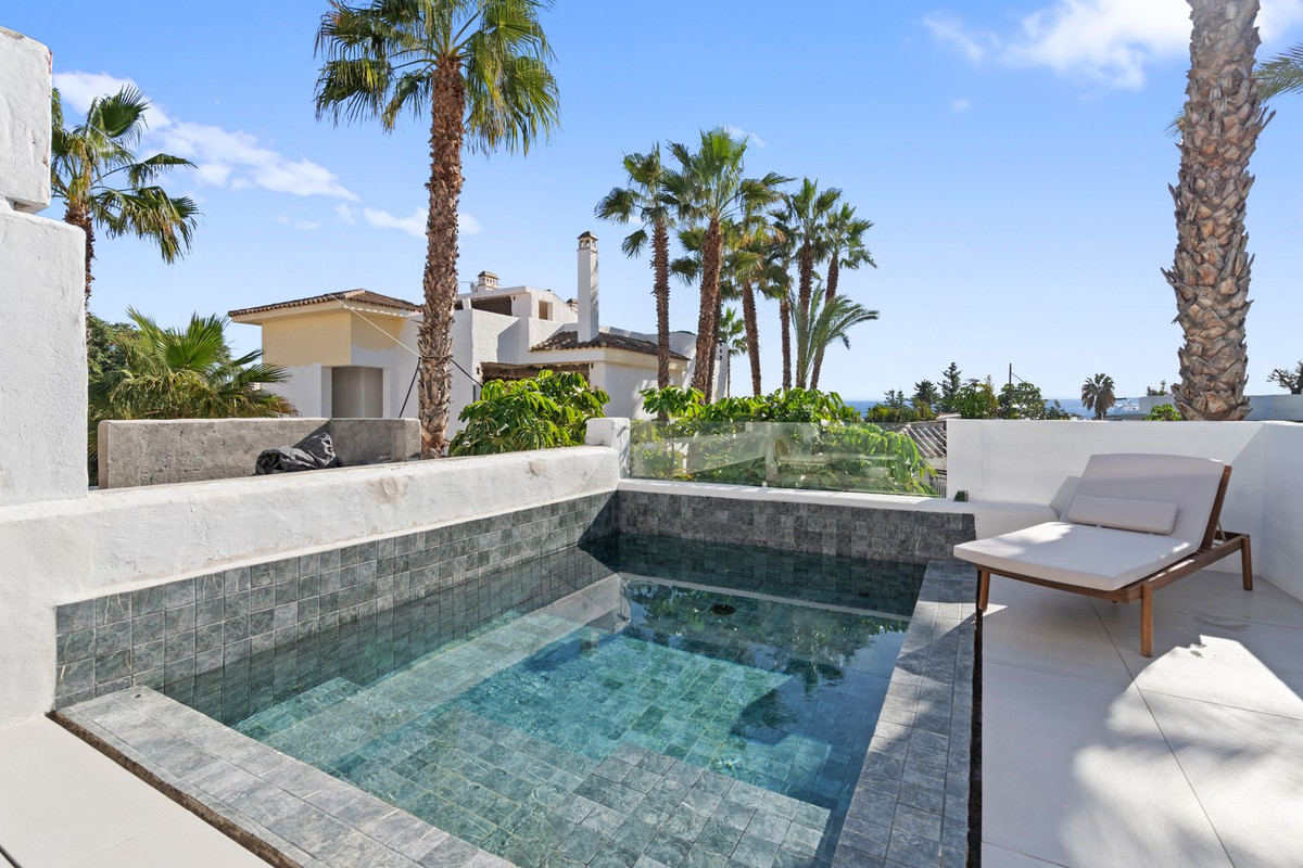4 Bedroom Apartment for Sale in El Paraiso — 6