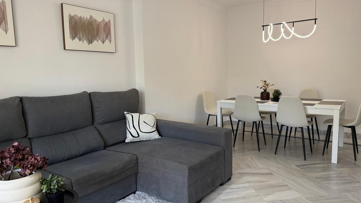 2 Bedroom Apartment for Sale in Nueva Andalucía — 2